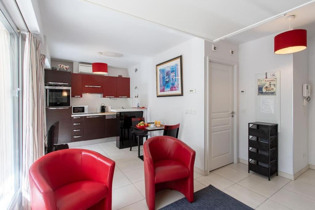 L18 Central Parking Terrace Ac 10Mins Walk To Beaches Nisa Exterior foto